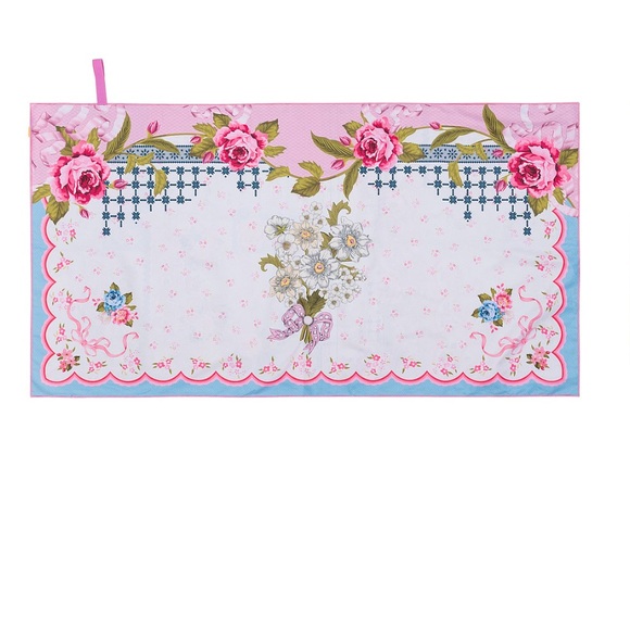 Victoria’s Secret Agua Bendita Floral Beach Towel - Picture 5 of 6